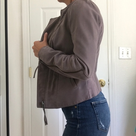 SOLD ☑️ - Picture 2 of 5